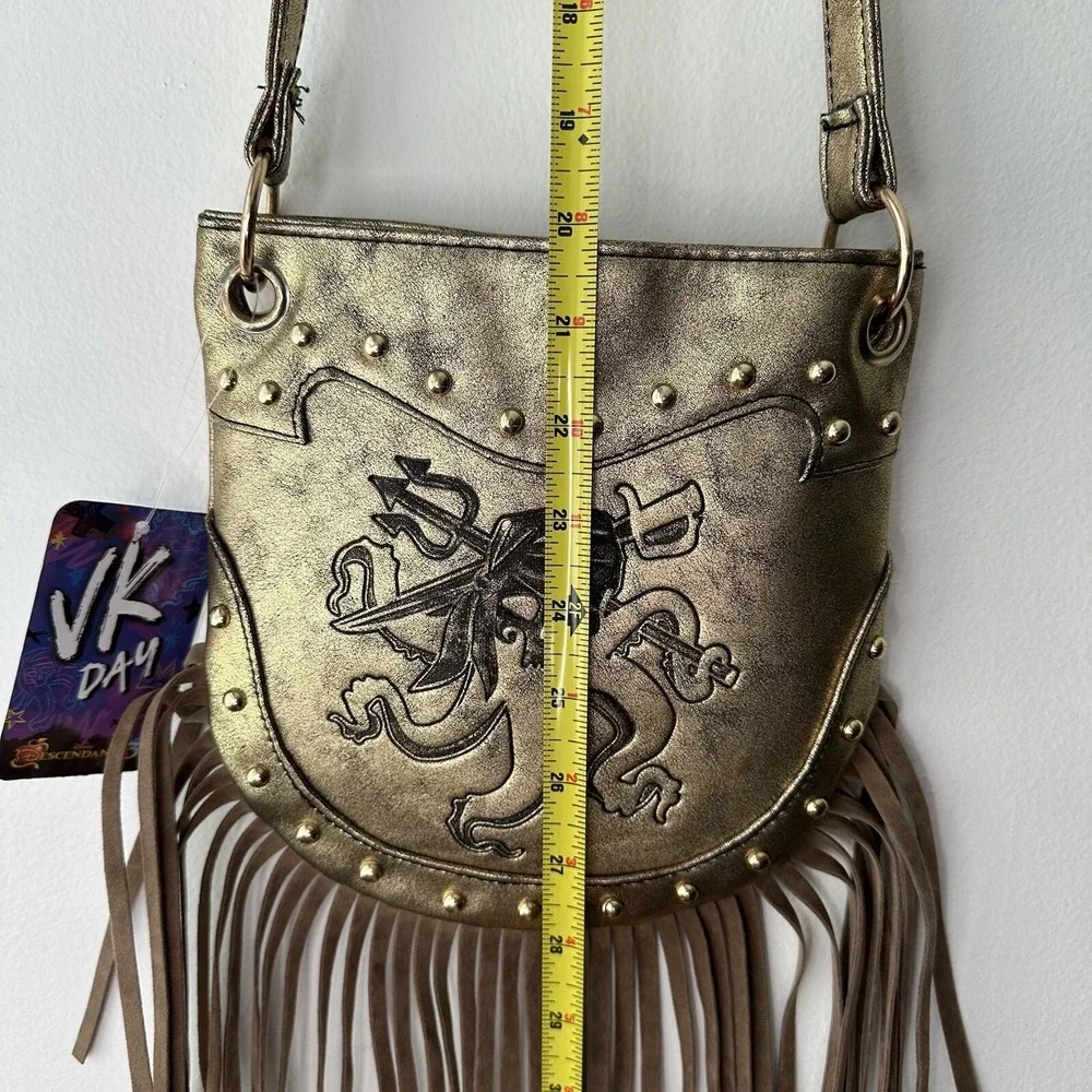 Disney Descendants 3 Uma Crossbody Purse Gold Fringe Pirate Skull Villain VK